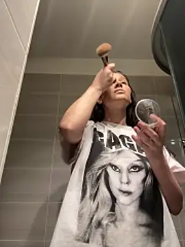 Snapshot of IrisBlues chatting on December 2025 05:18:02 PM IrisBlues online show from December 2025 05:18:02 PM