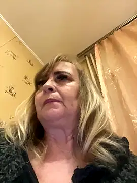 Snapshot of Irina2909@xh chatting on November 2025 11:04:02 PM Irina2909xh online show from November 2025 11:04:02 PM