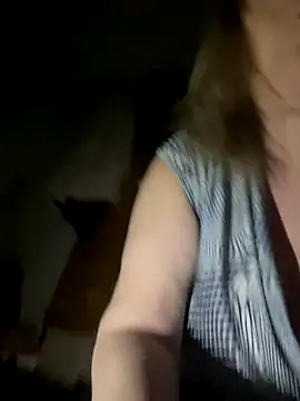 Irina2909xh online show from December 2025 09:08:01 PM