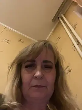 Irina2909xh online show from March 2026 10:32:01 PM