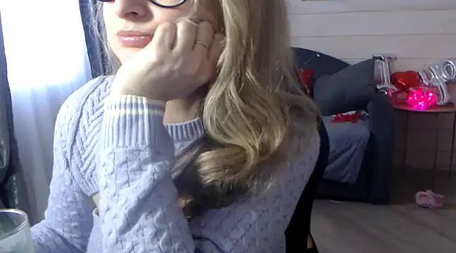 RubiLakros online show from February 2025 11:39:02 AM