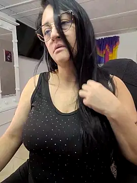 Ameliarizo online show from February 2026 04:24:02 PM