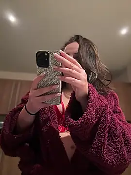 itsCassie online show from March 2026 07:19:01 PM