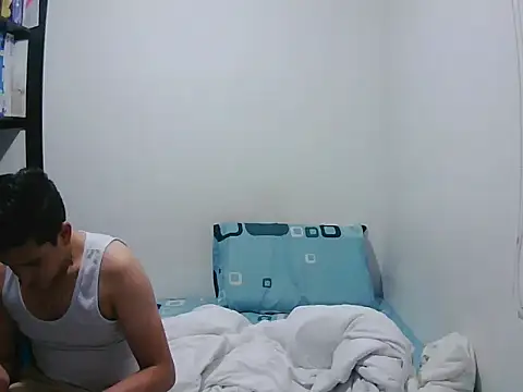 Eduardzmm online show from March 2026 10:47:01 PM