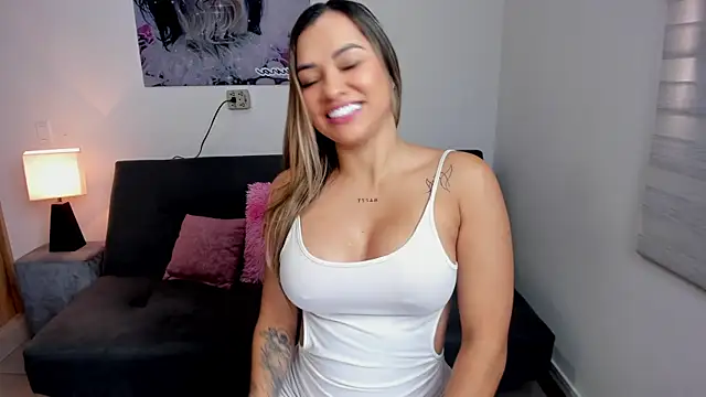 Snapshot of sararestrepo chatting on October 2025 02:29:01 PM sararestrepo online show from October 2025 02:29:01 PM