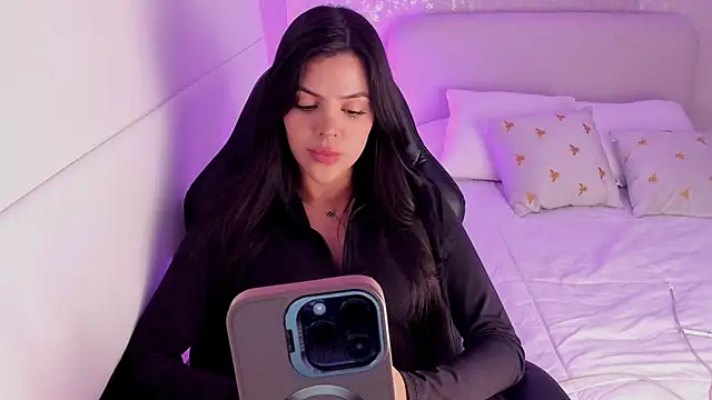 Snapshot of salome__11 chatting on January 2025 05:15:02 AM salome  11 online show from January 2025 05:15:02 AM