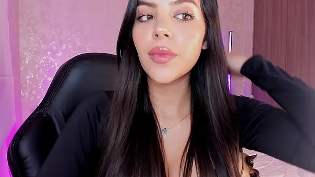 Snapshot of salome__11 chatting on February 2025 03:45:02 AM salome  11 online show from February 2025 03:45:02 AM