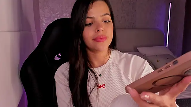 Snapshot of salome__11 chatting on February 2025 07:33:01 AM salome  11 online show from February 2025 07:33:01 AM