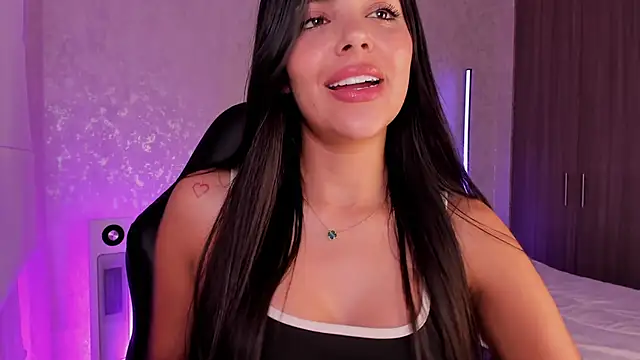 Snapshot of salome__11 chatting on March 2025 03:53:02 AM salome  11 online show from March 2025 03:53:02 AM