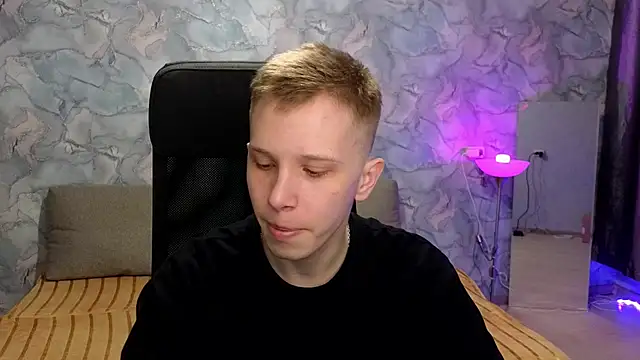 Snapshot of arlekincrop chatting on February 2026 02:09:01 PM arlekincrop online show from February 2026 02:09:01 PM