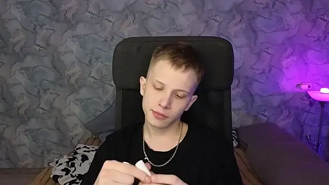 Snapshot of arlekincrop chatting on February 2026 12:26:02 AM arlekincrop online show from February 2026 12:26:02 AM