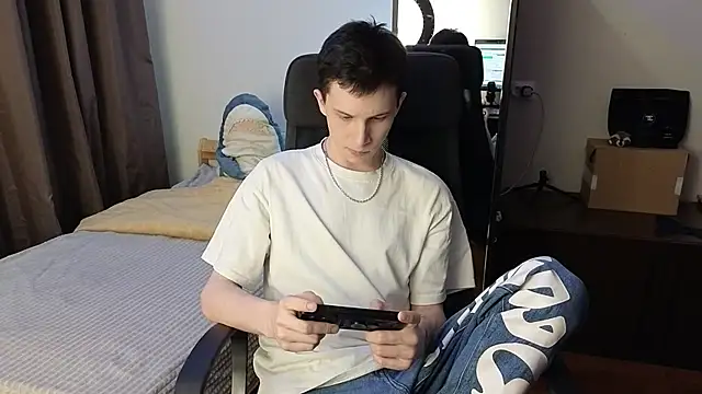 Snapshot of arlekincrop chatting on March 2026 09:41:02 PM arlekincrop online show from March 2026 09:41:02 PM