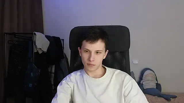 Snapshot of arlekincrop chatting on April 2026 12:54:02 AM arlekincrop online show from April 2026 12:54:02 AM