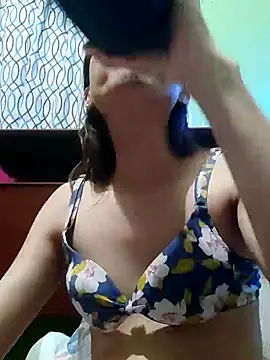 QueenSoreal online show from February 2026 01:52:02 PM