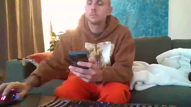 Snapshot of verylargecock chatting on September 2025 03:26:02 PM verylargecock online show from September 2025 03:26:02 PM