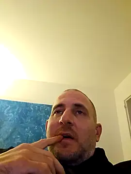 Snapshot of verylargecock chatting on December 2025 07:42:02 PM verylargecock online show from December 2025 07:42:02 PM