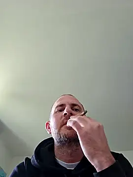 Snapshot of verylargecock chatting on December 2025 10:30:01 AM verylargecock online show from December 2025 10:30:01 AM