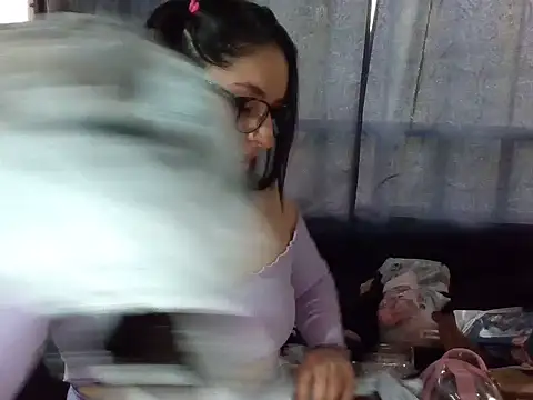 Snapshot of sara_110323 chatting on September 2025 07:06:02 PM sara 110323 online show from September 2025 07:06:02 PM