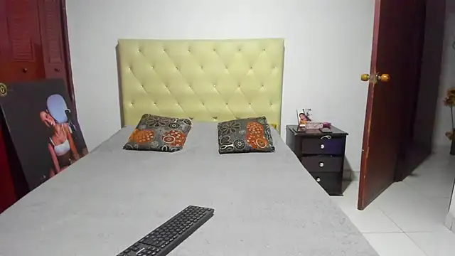 Snapshot of LUISSA_ chatting on November 2025 11:09:02 AM LUISSA online show from November 2025 11:09:02 AM