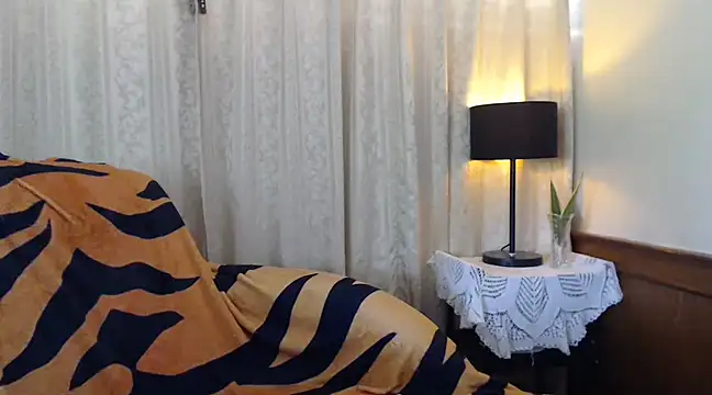 Snapshot of nareethai chatting on March 2025 06:54:01 AM nareethai online show from March 2025 06:54:01 AM