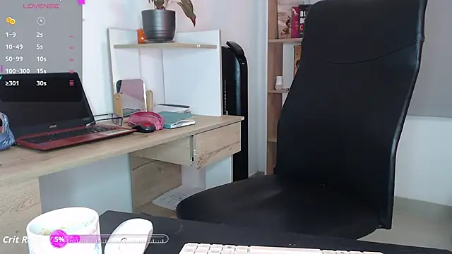 Snapshot of BriannaLorens chatting on November 2025 12:49:01 PM BriannaLorens online show from November 2025 12:49:01 PM