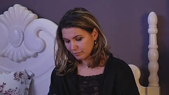 FeliciaKrige online show from February 2025 02:20:02 AM