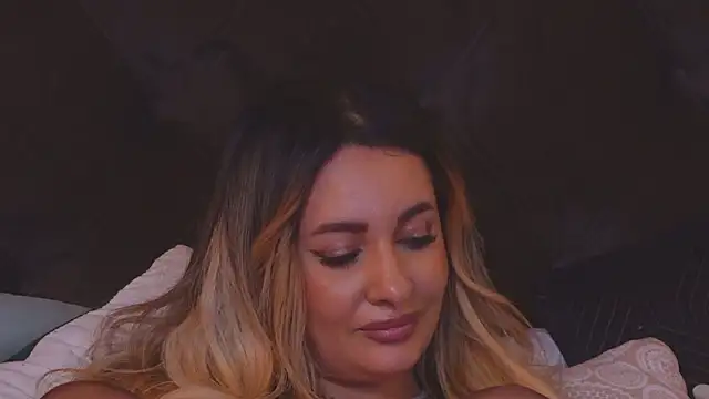 YaaraCollins online show from December 2024 03:15:02 AM