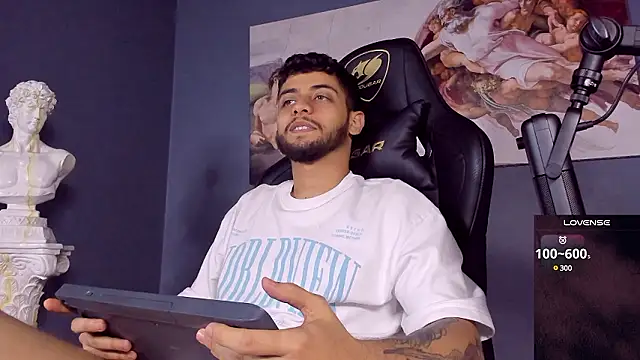 alessandro duty online show from December 2024 11:57:01 PM