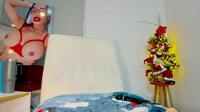 Snapshot of SQUIRTINGQUEEN11 chatting on December 2024 04:51:02 AM SQUIRTINGQUEEN11 online show from December 2024 04:51:02 AM