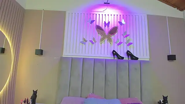 chantall1375 online show from May 2026 03:44:02 AM
