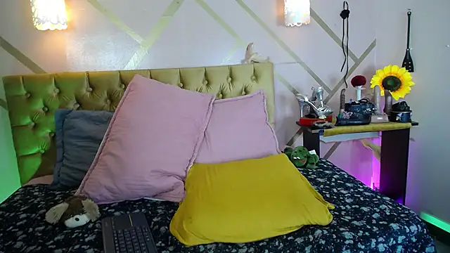 Snapshot of dove_mature chatting on September 2025 05:43:02 AM dove mature online show from September 2025 05:43:02 AM