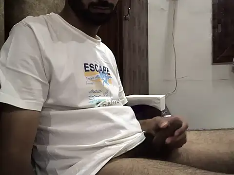 Snapshot of brownie_cake_cb chatting on June 2026 05:57:02 PM brownie cake cb online show from June 2026 05:57:02 PM