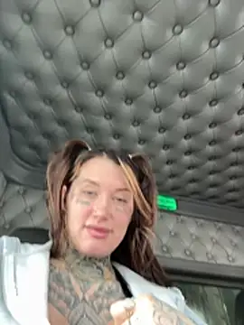 lexymarie online show from January 2026 04:22:01 PM