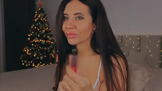 Snapshot of LollieSplash chatting on December 2024 11:08:01 PM LollieSplash online show from December 2024 11:08:01 PM