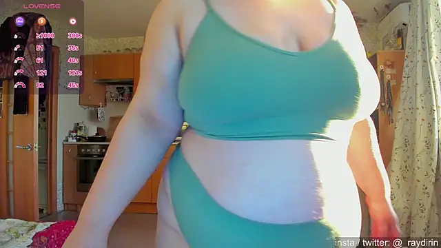 Snapshot of Raydirin chatting on December 2025 12:10:02 PM Raydirin online show from December 2025 12:10:02 PM