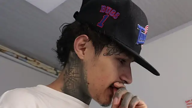 trieone online show from February 2025 07:13:02 AM