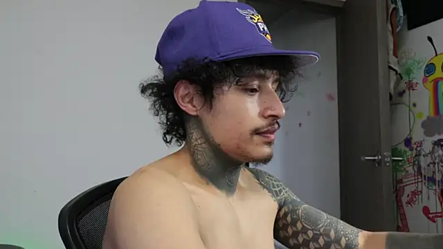 trieone online show from April 2026 11:58:01 PM