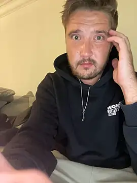 Snapshot of TwopartCuisine chatting on October 2025 02:30:01 AM TwopartCuisine online show from October 2025 02:30:01 AM