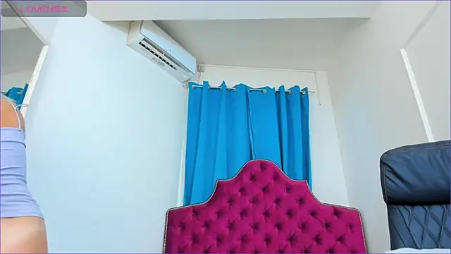 Snapshot of ninnadee chatting on July 2026 03:20:02 AM ninnadee online show from July 2026 03:20:02 AM