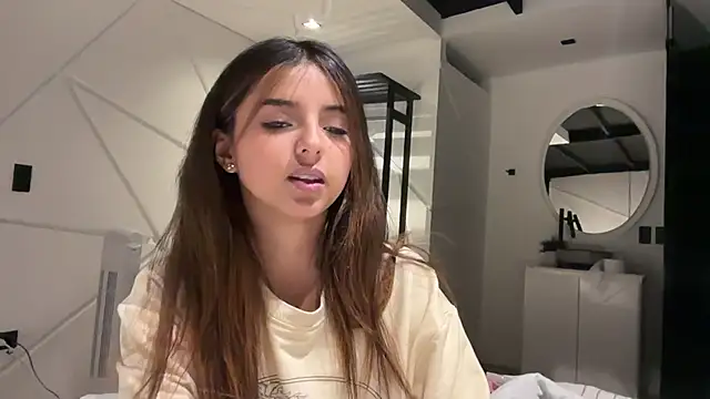 Snapshot of LunaSophia_ chatting on March 2025 12:55:02 AM LunaSophia online show from March 2025 12:55:02 AM