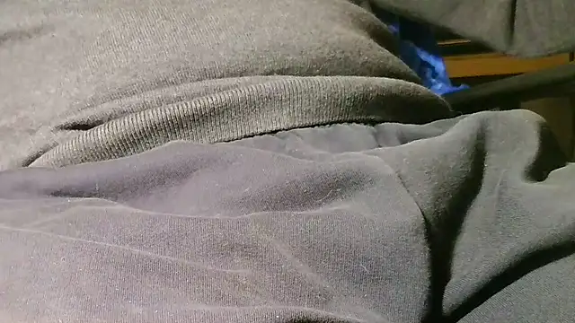 Snapshot of kalinixta chatting on April 2026 04:51:01 PM kalinixta online show from April 2026 04:51:01 PM