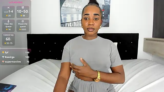 cristaaalclocks1 online show from January 2026 07:11:01 PM