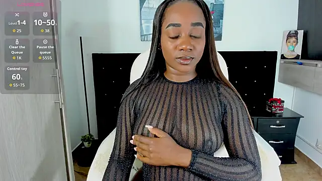 cristaaalclocks1 online show from April 2026 01:16:01 PM