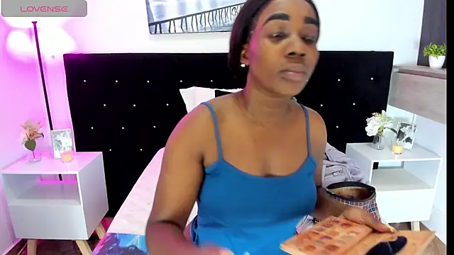Snapshot of cristaaalclocks1 chatting on July 2026 01:02:02 PM cristaaalclocks1 online show from July 2026 01:02:02 PM