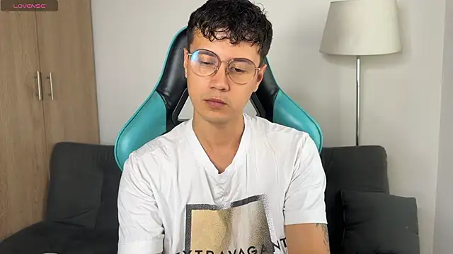 LeaneSeb online show from March 2026 06:55:02 PM