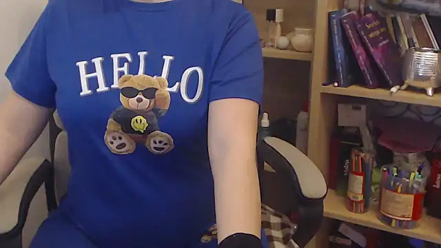 Snapshot of Aliss_Hottie chatting on March 2025 12:56:01 PM Aliss Hottie online show from March 2025 12:56:01 PM