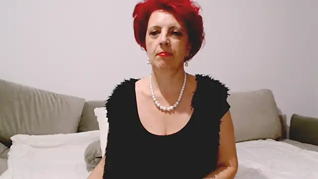 Snapshot of MilfSupreme chatting on October 2025 07:54:02 PM MilfSupreme online show from October 2025 07:54:02 PM