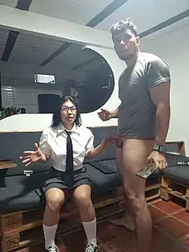 Snapshot of venusandzeus@xh chatting on July 2026 11:09:02 PM venusandzeusxh online show from July 2026 11:09:02 PM