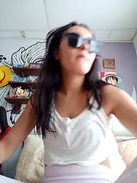 Snapshot of LinzyBaner chatting on September 2025 05:02:01 PM LinzyBaner online show from September 2025 05:02:01 PM