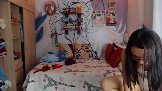 Snapshot of LinzyBaner chatting on October 2025 11:14:01 PM LinzyBaner online show from October 2025 11:14:01 PM